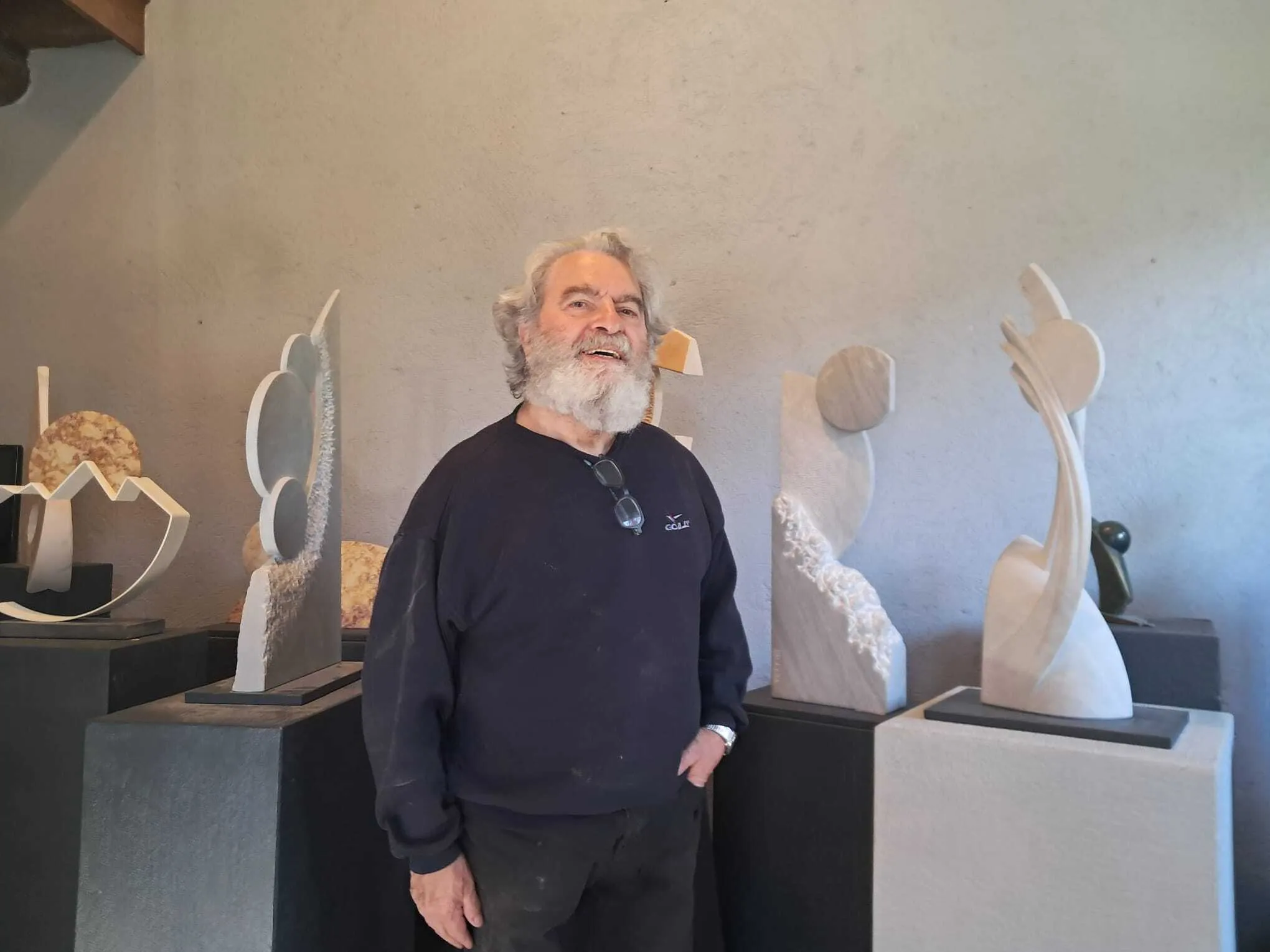 Fernand Terrier a réalisé des centaines de sculptures depuis ses débuts.