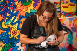 Leloluce, une artiste contemporaine mondialement connue et reconnue