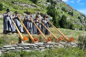 Parmi les animations proposées, habitants et touristes vont pouvoir redécouvrir les alpages aux sons du cor.