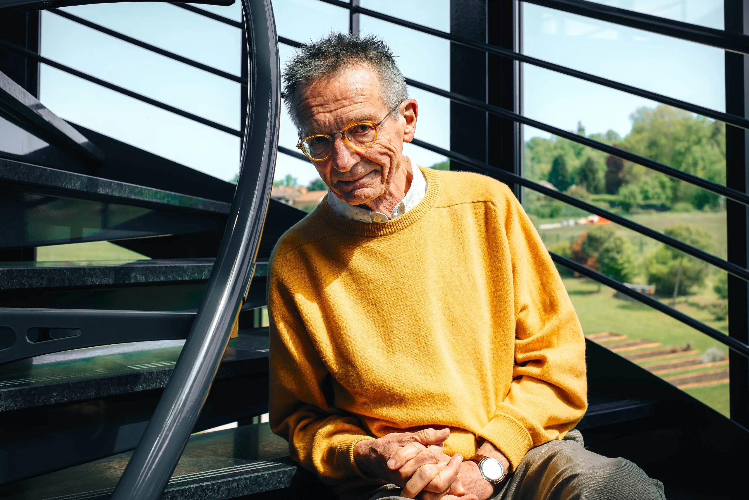 Un an après sa venue dans la ville thermale, le réalisateur Patrice Leconte publie son nouveau roman.