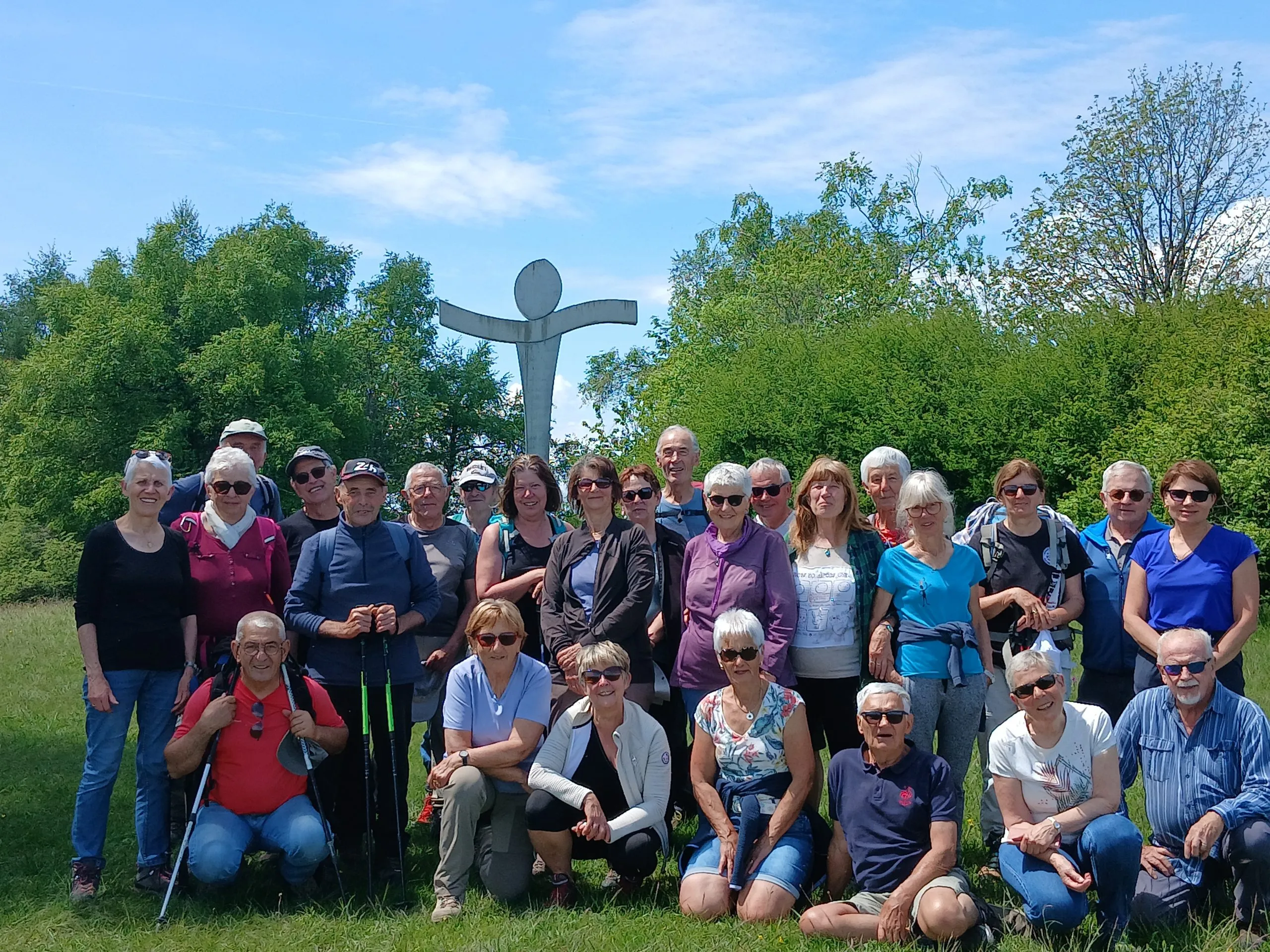 Les 26 randonneurs au sommet du Mt Clergeon.