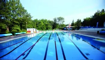 Les bassins de la piscine de Rumilly seront remplis avec l'eau potable du réseau de la ville pendant toute la saison.