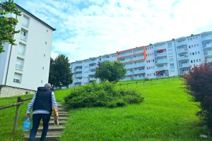 Après la destruction de la barre de la Cité, cinq immeubles ont été réhabilités avec notamment réfection des façades, isolation thermique, création de balcons...