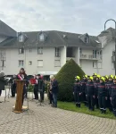 Lors de la lecture des discours.