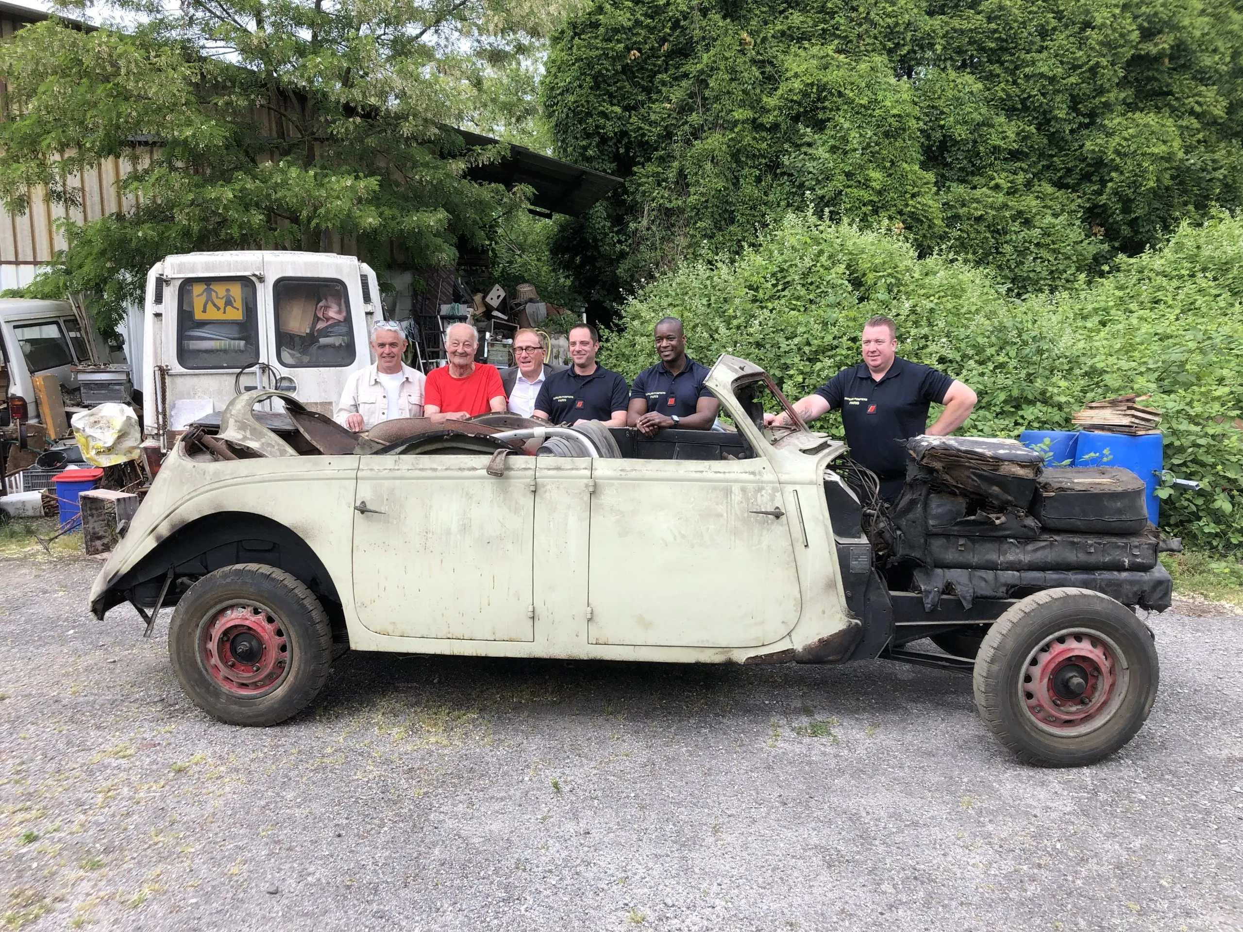 Une Peugeot 402 Torpédo unique retrouvera la lumière au musée des pompiers de Paris