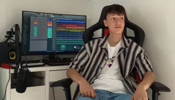 Qui est DJ Maé, auteur de son premier titre en collaboration ce vendredi 20 juin ?