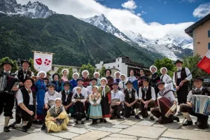 Le groupe folklorique, Lô p'tiouts Jean de Vovray, vous accueillera pour un 