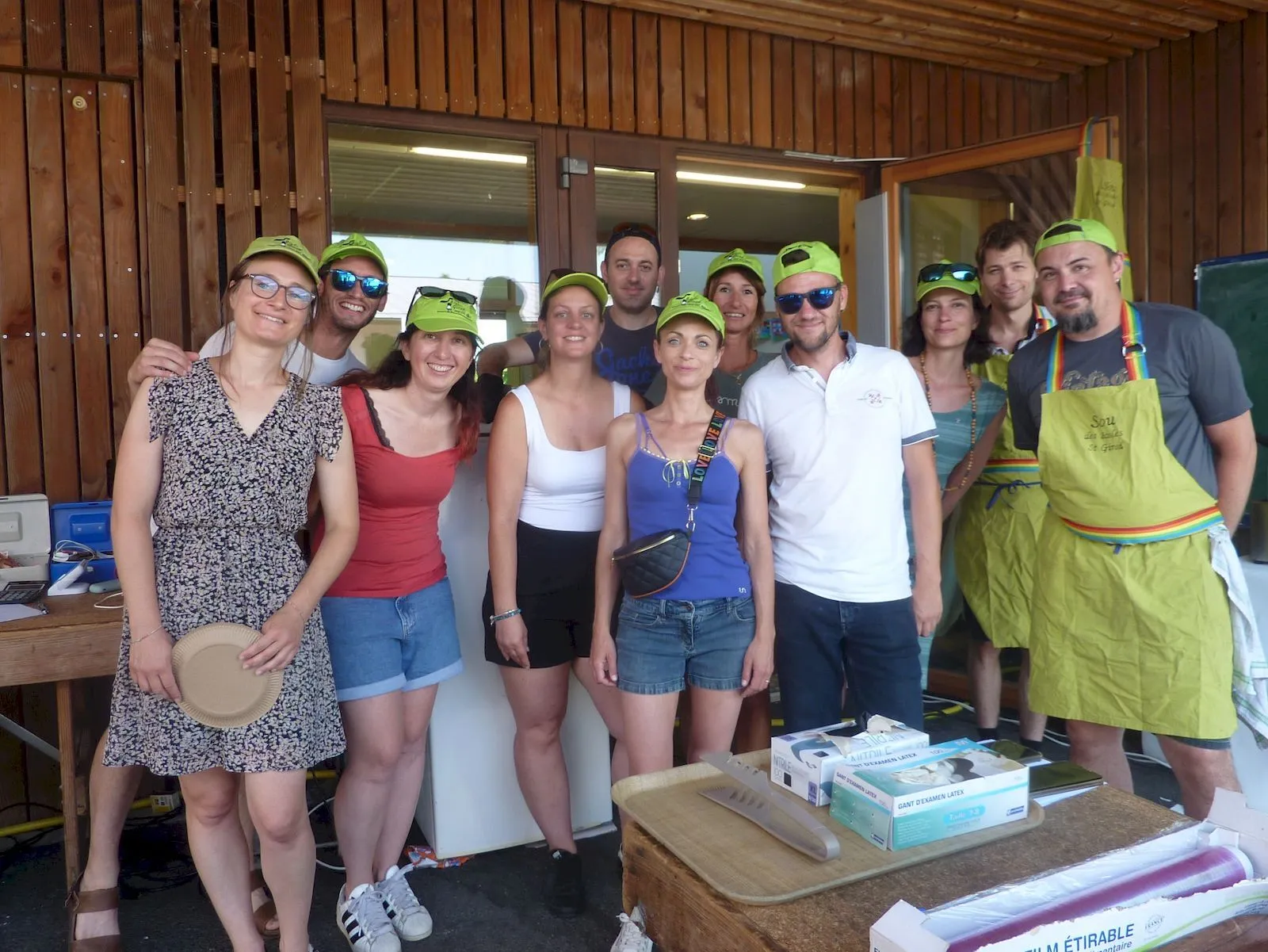 Les membres du bureau de sou des écoles.