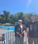 Christine Boichet-Passicos et Willy Buttin avant l'ouverture du snack de la piscine de Rumilly.