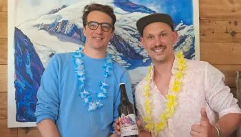 L'artiste plasticien Matt.B et Antoine Caquot lors de la soirée de lancement