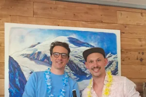 L'artiste plasticien Matt.B et Antoine Caquot lors de la soirée de lancement