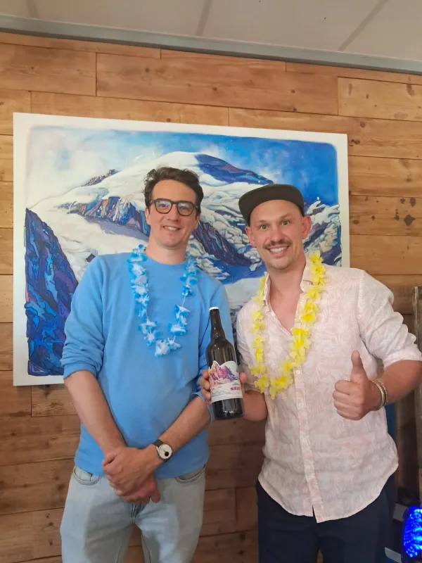 L'artiste plasticien Matt.B et Antoine Caquot lors de la soirée de lancement