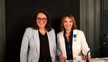  Catherine Aitis a été décorée Chevalier de l’ordre national du Mérite