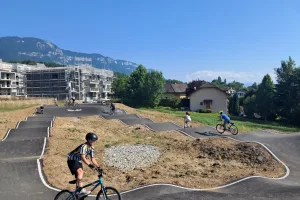 Un équipement sportif déjà très fréquenté par la jeunesse.