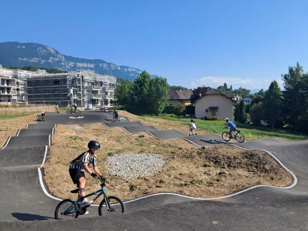 Un équipement sportif déjà très fréquenté par la jeunesse.