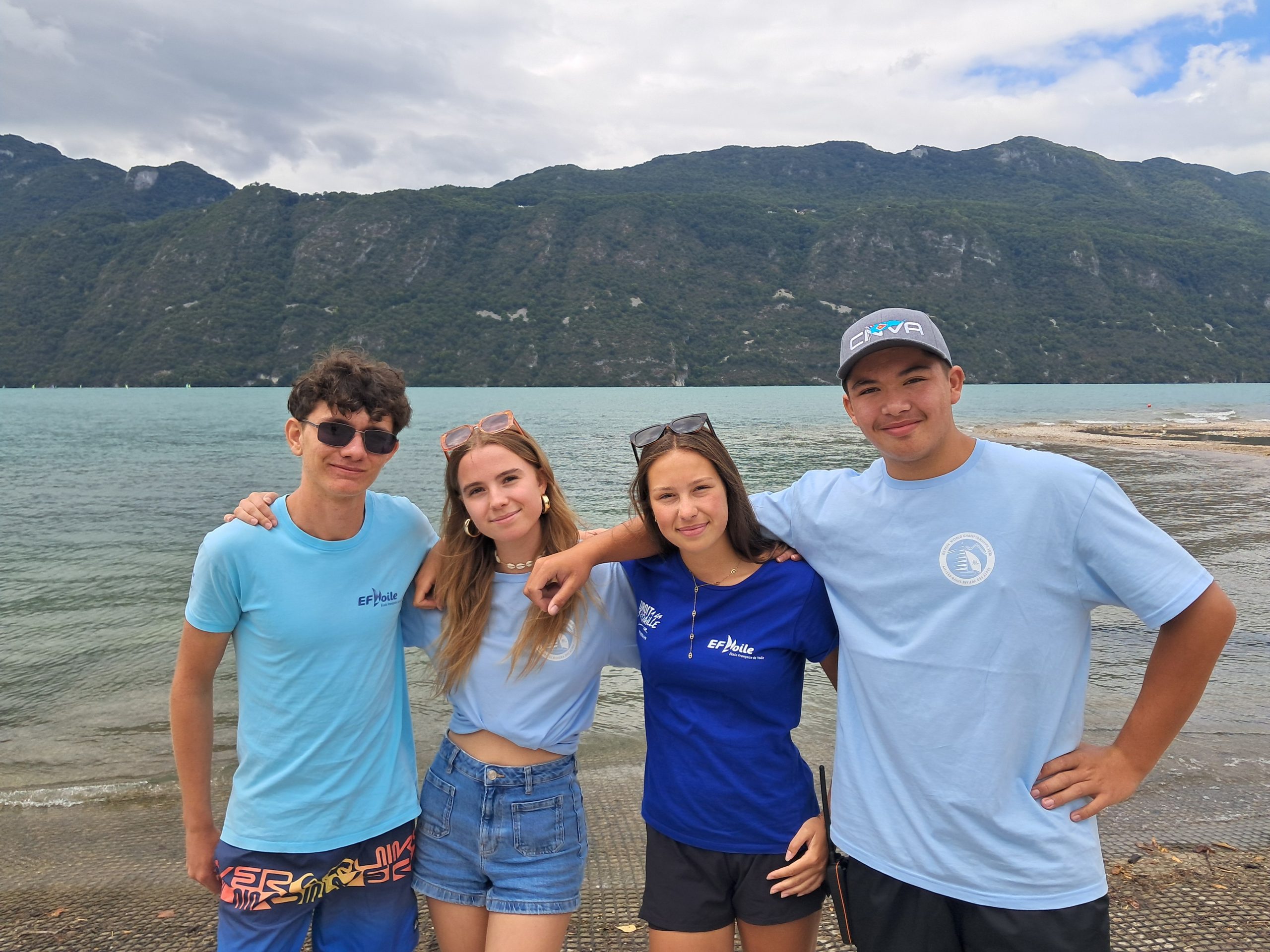 La team "jeunes bénévoles" du club, dont Nolan et Lara (à droite)  - Photo : Claire Castelar