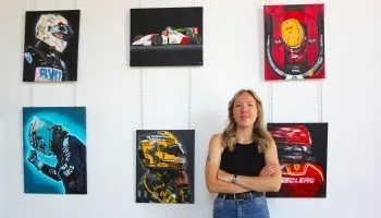 Léa, une jeune artiste passionnée de Formule 1