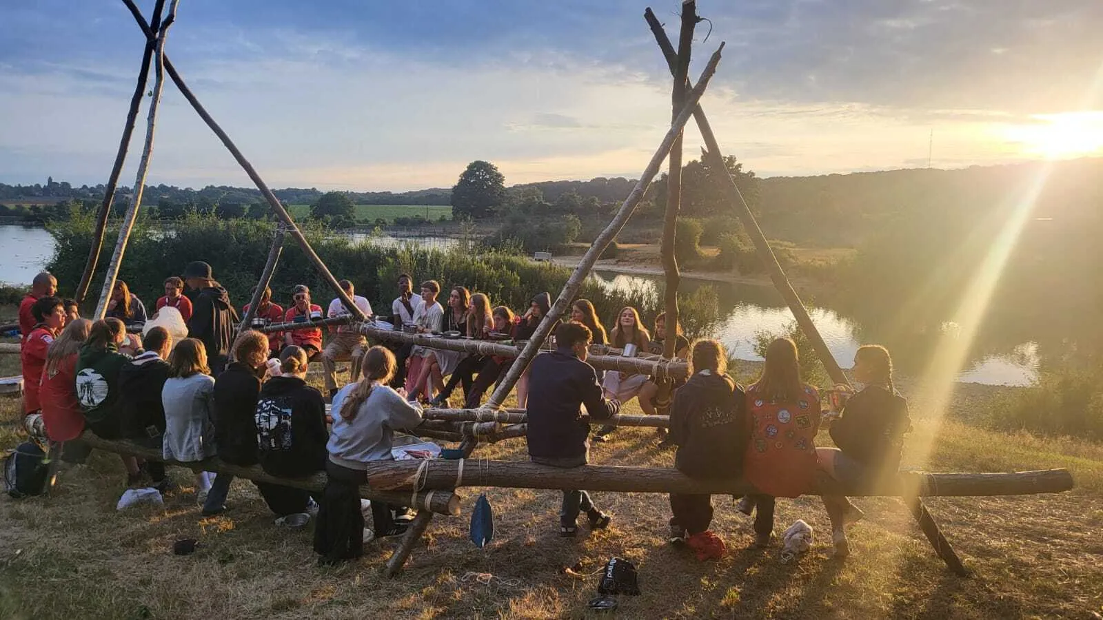 Albanais : Les scouts de retour de camp : souvenirs et reconnaissance