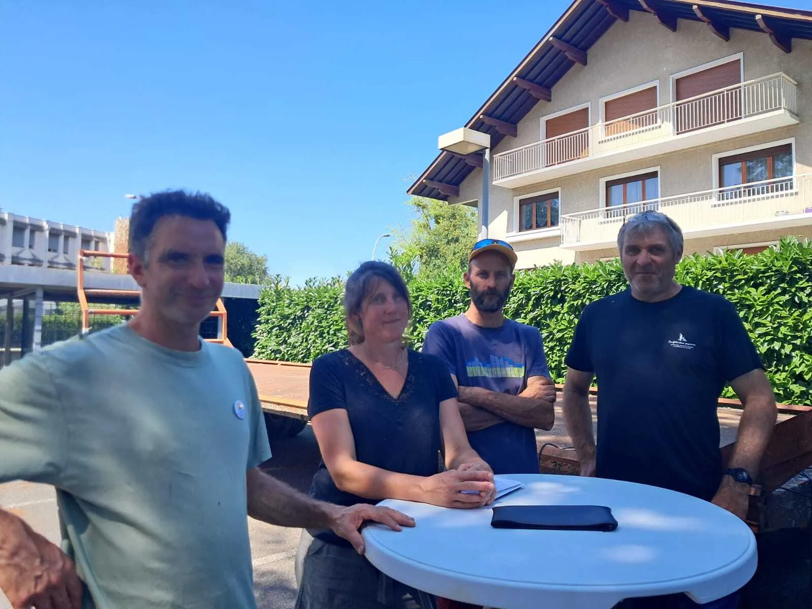 Des éleveurs de la Confédération paysanne ont expliqué la mobilisation.