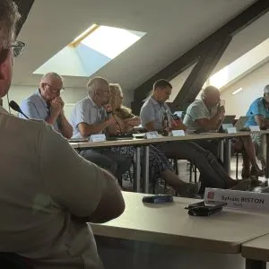 Lors de la présentation.