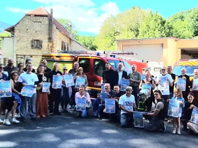 Des pompiers du territoire s'engagent pour la cause Septembre en Or Le Chéran Usses et Rhône, pour récolter des fonds au profit de la recherche concernant les cancers pédiatriques.