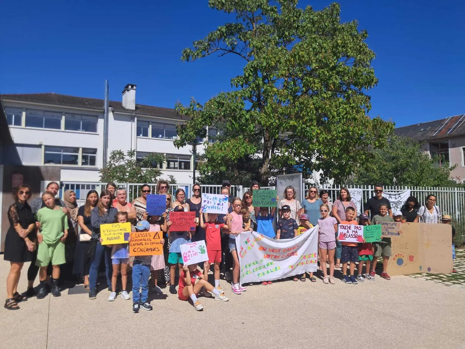 Ecole René Darmet : une classe menacée de fermeture, les parents se mobilisent