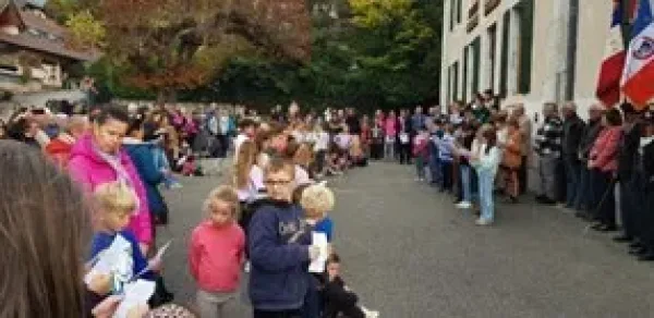 A Gruffy, au groupe scolaire qui porte le nom de Georges Duffaud.