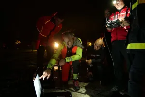 Grace au drone ils ont pu localiser l'animal.