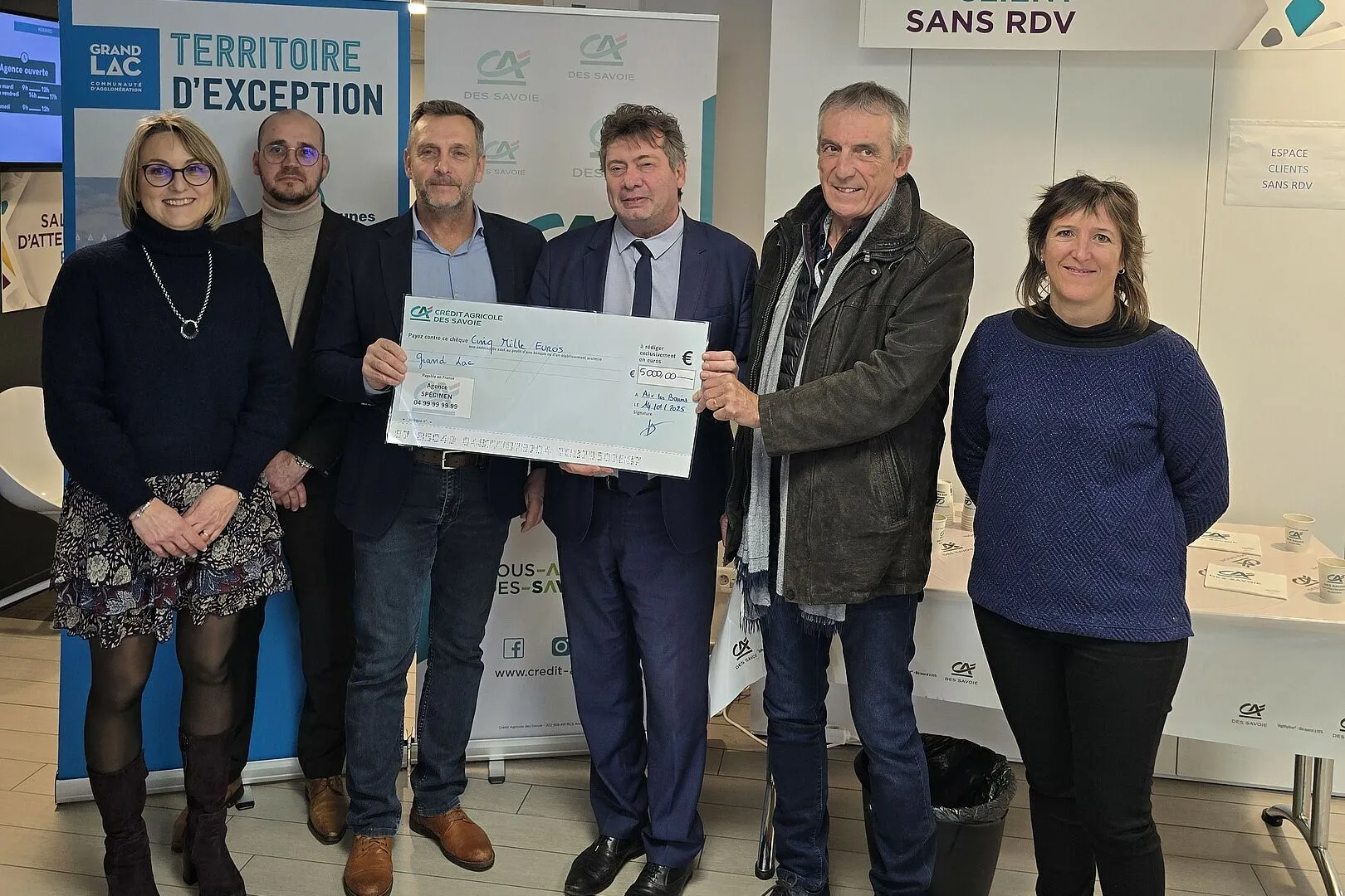 Lors de la remise du chèque.