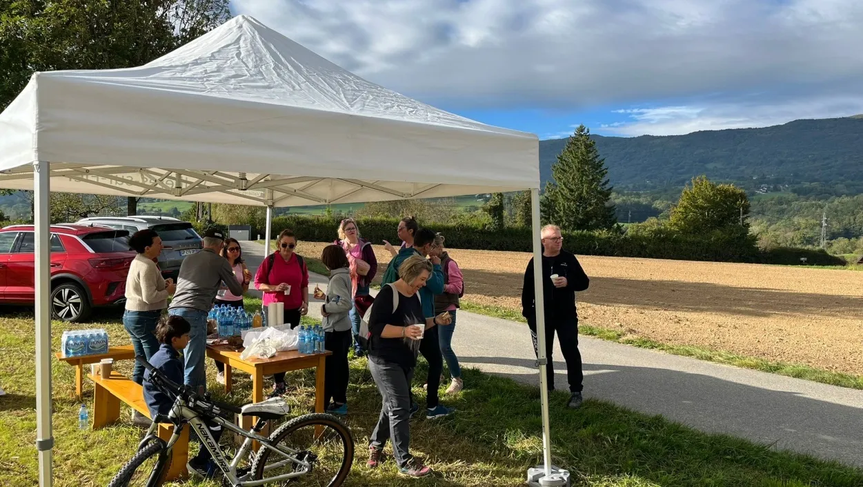 Haute-Savoie - Santé - Une marche solidaire et conviviale pour Octobre Rose à Vallières-sur-Fier