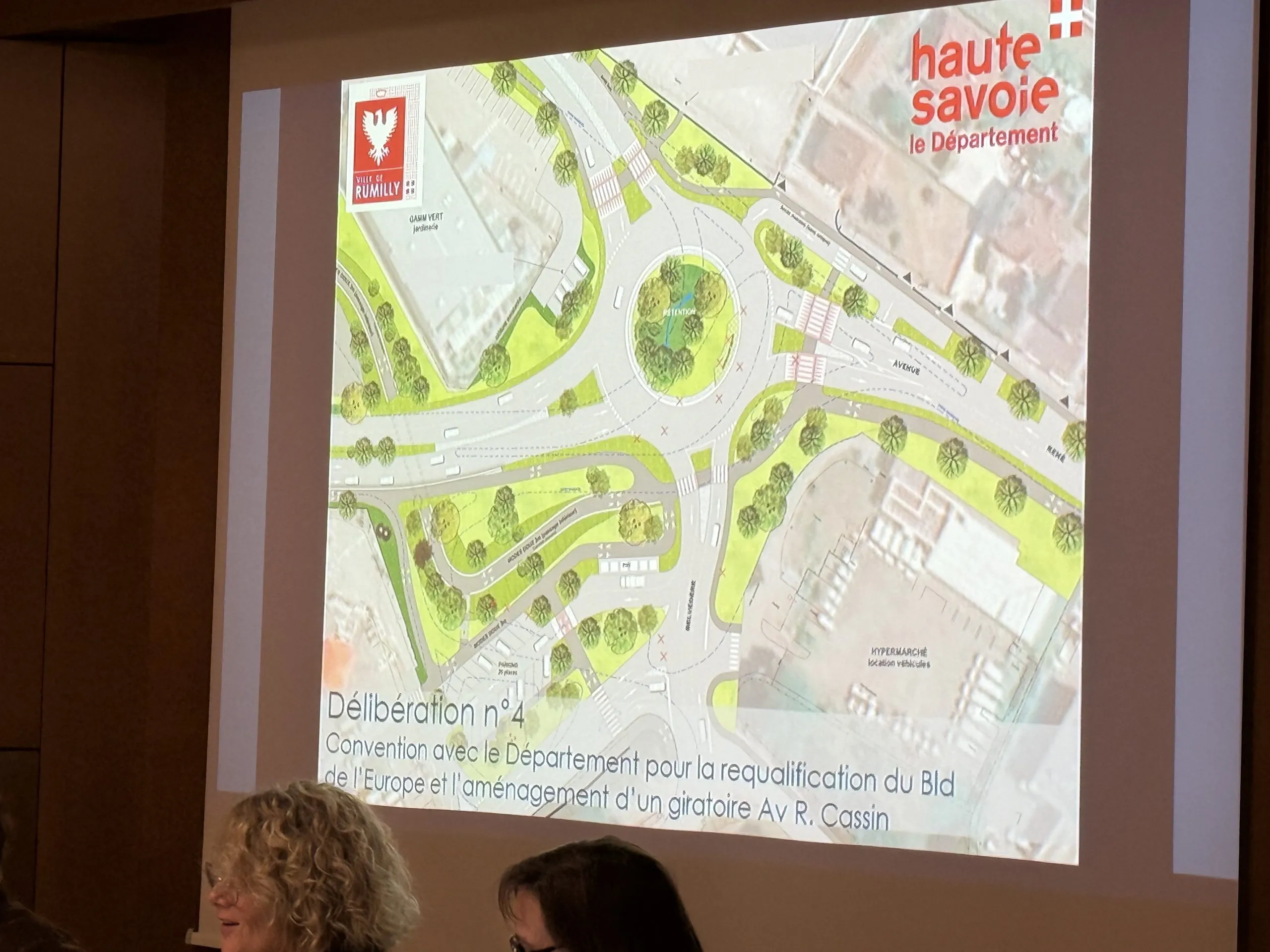 Une perspective du futur giratoire à l'entrée de Rumilly.