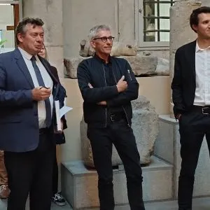 Nouvelle version. Jacques Gamblin, en présence de Renaud Beretti et Pierre-Yves Bezat, a inauguré le nouveau festival de l'ADCA, sur trois jours, avec une séance de dédicaces, une masterclass et la projection de plusieurs films, suscitant beaucoup d'émotions. Comme l'acteur le dit si bien, 