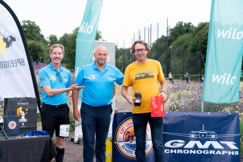 Yannick Clévy sur le podium du Belgian Speedgolf Open.