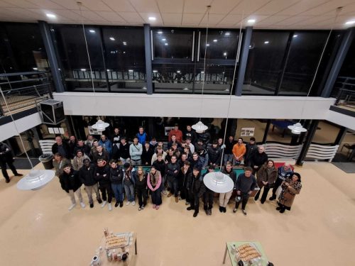 Les élèves du lycée porte des Alpes ont reçu leur diplome.