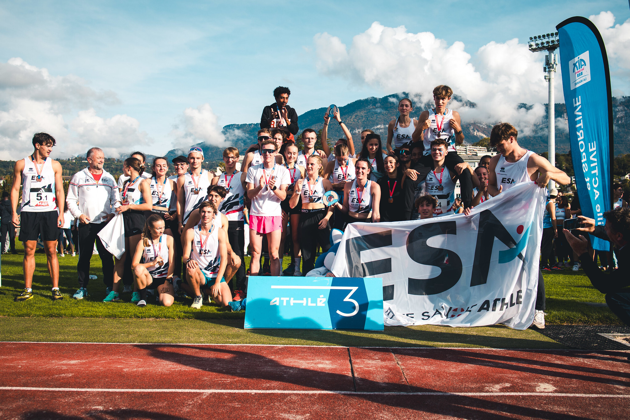 Le club d'Aix-les-Bains porte maintenant les couleurs de l'Entente Savoie Athlétisme depuis 2023. - Alanis DUC