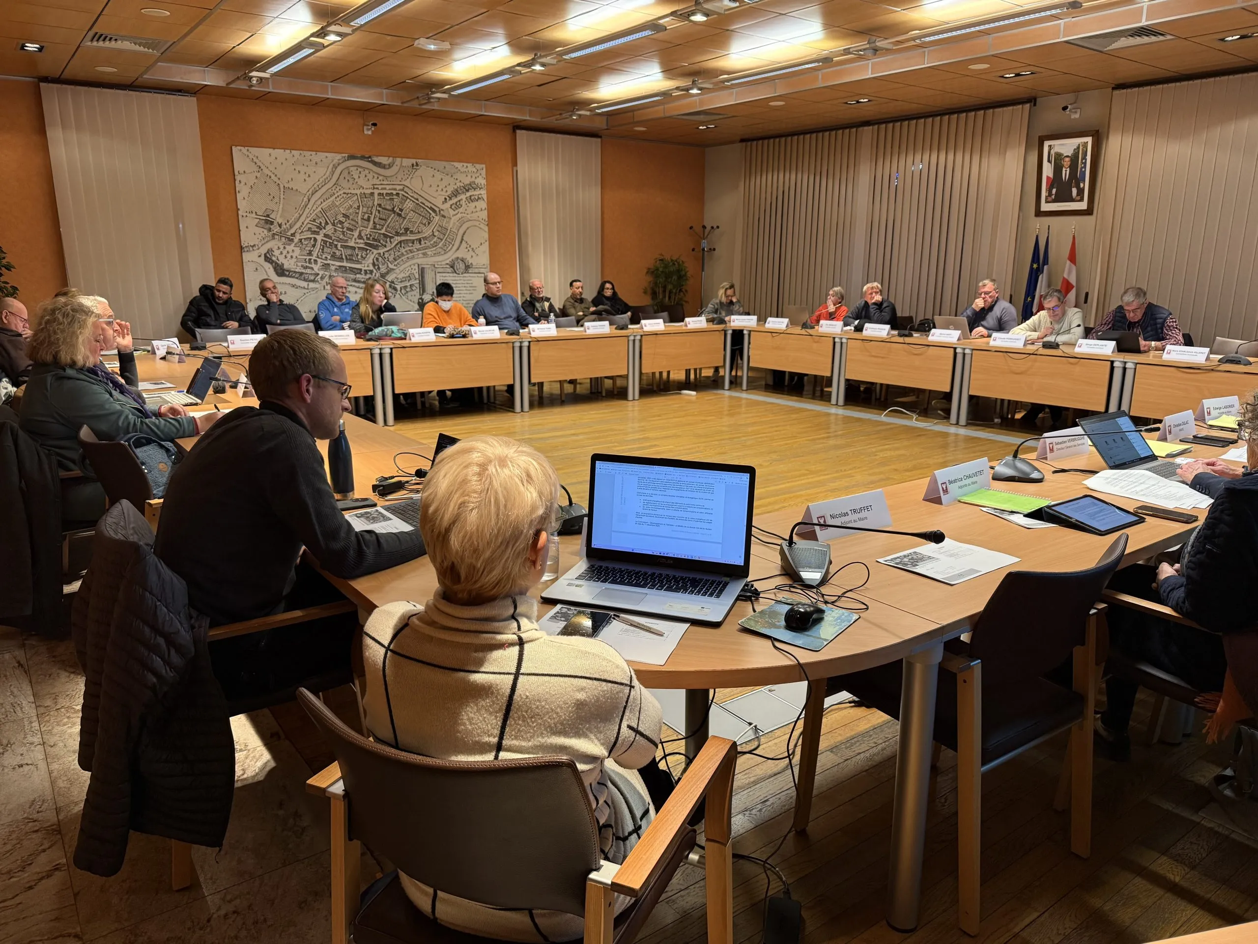 De la cantine au logement social, les décisions qui vont compter en 2026