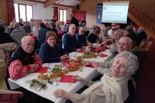 Les membres du club ont apprécié la bûche.