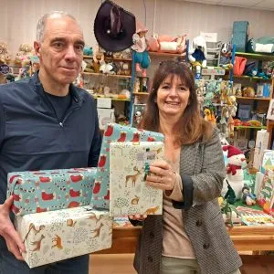 Corinne et Louis ont ouvert leur magasin de jouets place Clémenceau en 2004.