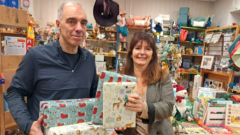 Corinne et Louis ont ouvert leur magasin de jouets place Clémenceau en 2004.