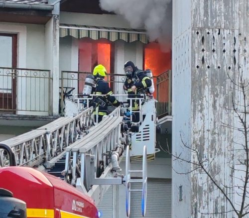 Au début de l'incendie.