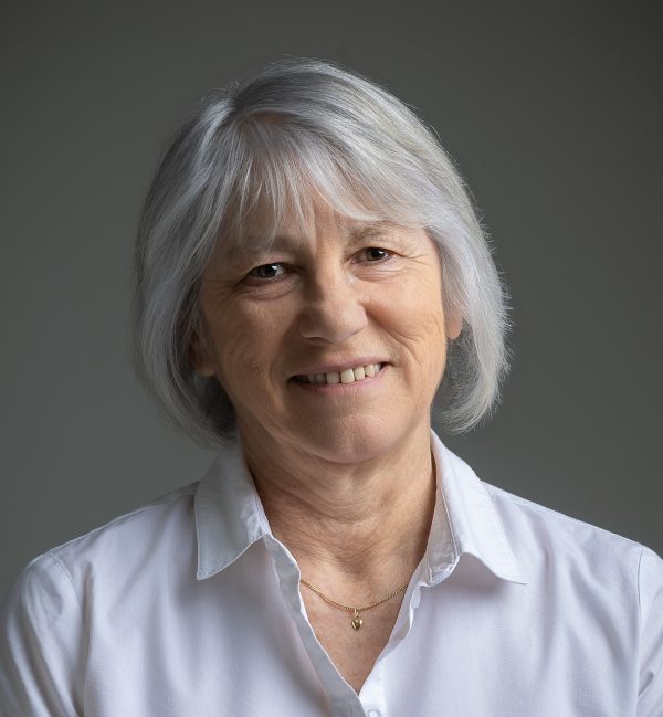 Josette Charvier, marie sortante et candidate à sa propre succession, tête de liste : Aujourd'hui, pour demain.