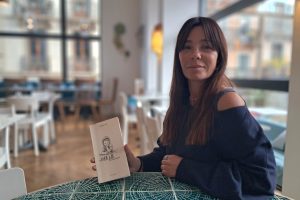 "Si j'avais lu un livre comme celui-ci lorsque j'étais jeune, cela m'aurait sûrement aidée" peut-on lire sur la quatrième de couverture du livre témoignage de Nathalie 
