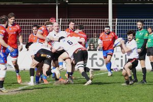 Les avants en action.