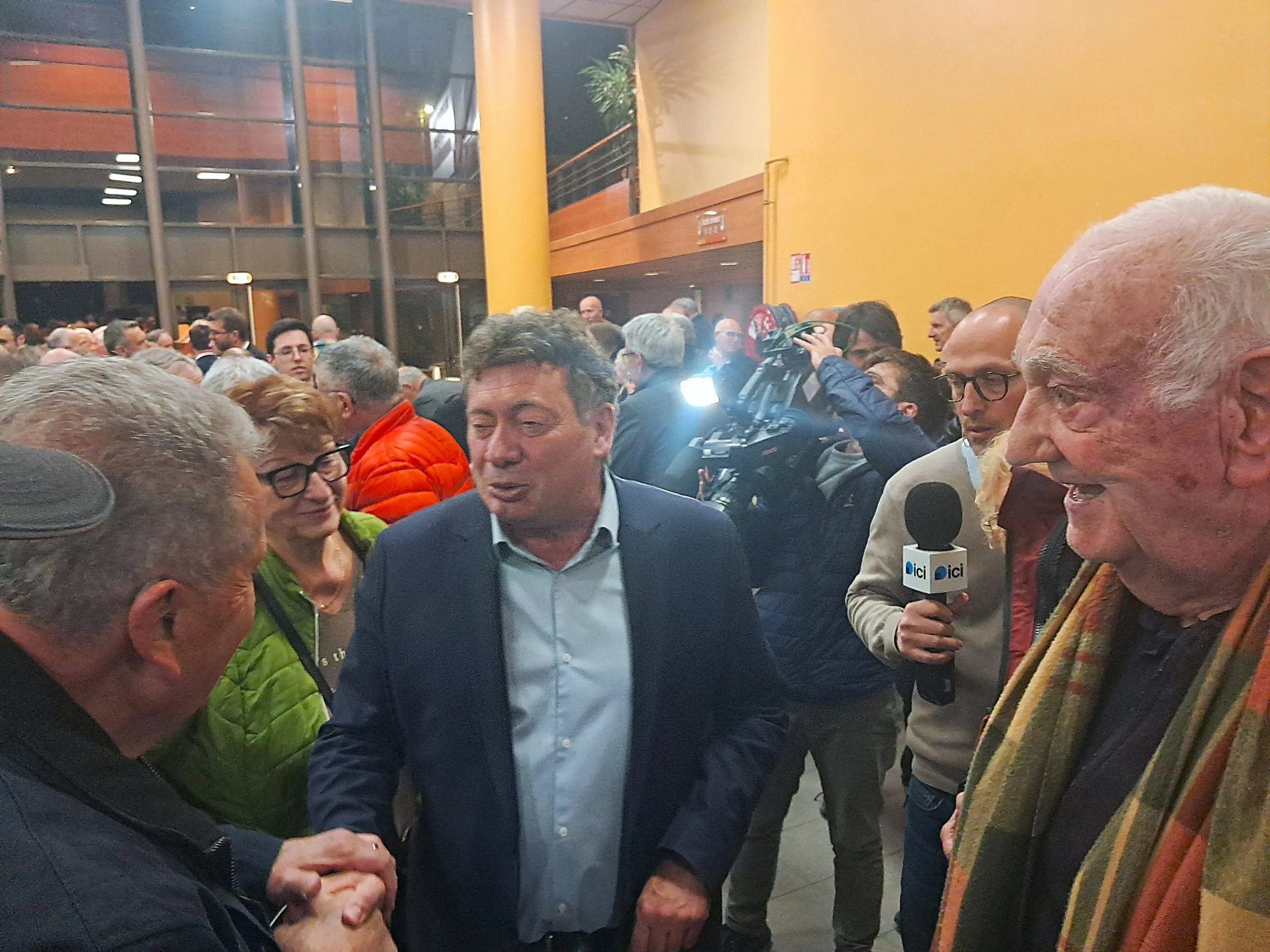 Renaud Beretti réélu maire dès le 1 tour : « Nous continuerons à agir avec la même exigence et le même engagement »