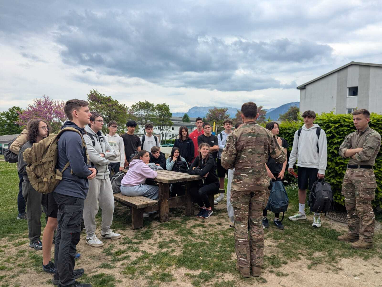 Présentation de l'équipement que porte les militaires.. - ©DR