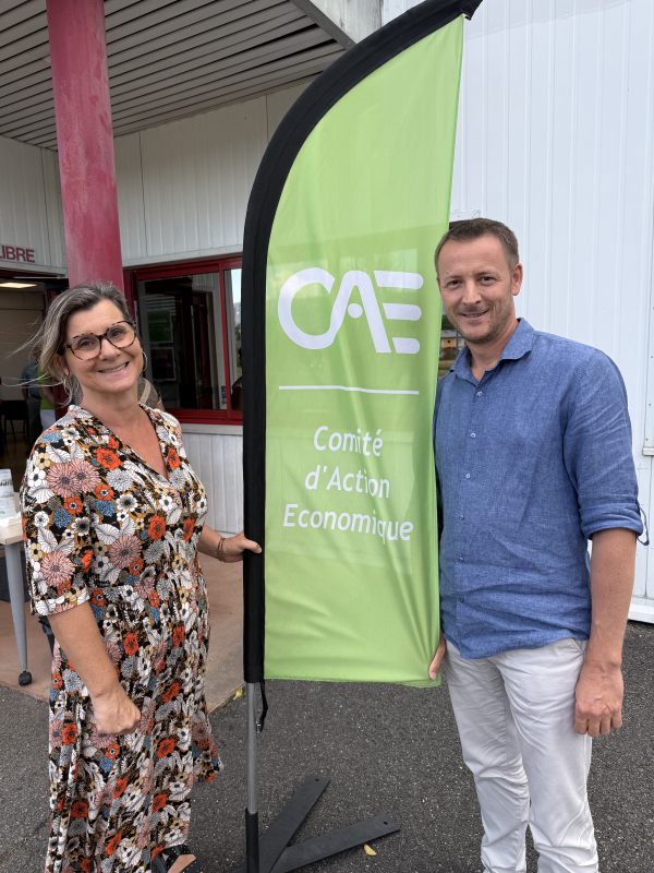 Comme une passation de flambeau etre Cédric Daviet (à droite) et Delphine Patrunau Cintas.