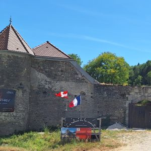 Soirée théâtre par l'Association Renaissance de Clermont, au château de Mionnaz à Menthonnex-sous-Clermont les 10, 11, 12, 13 & 14 juillet à 20h30.