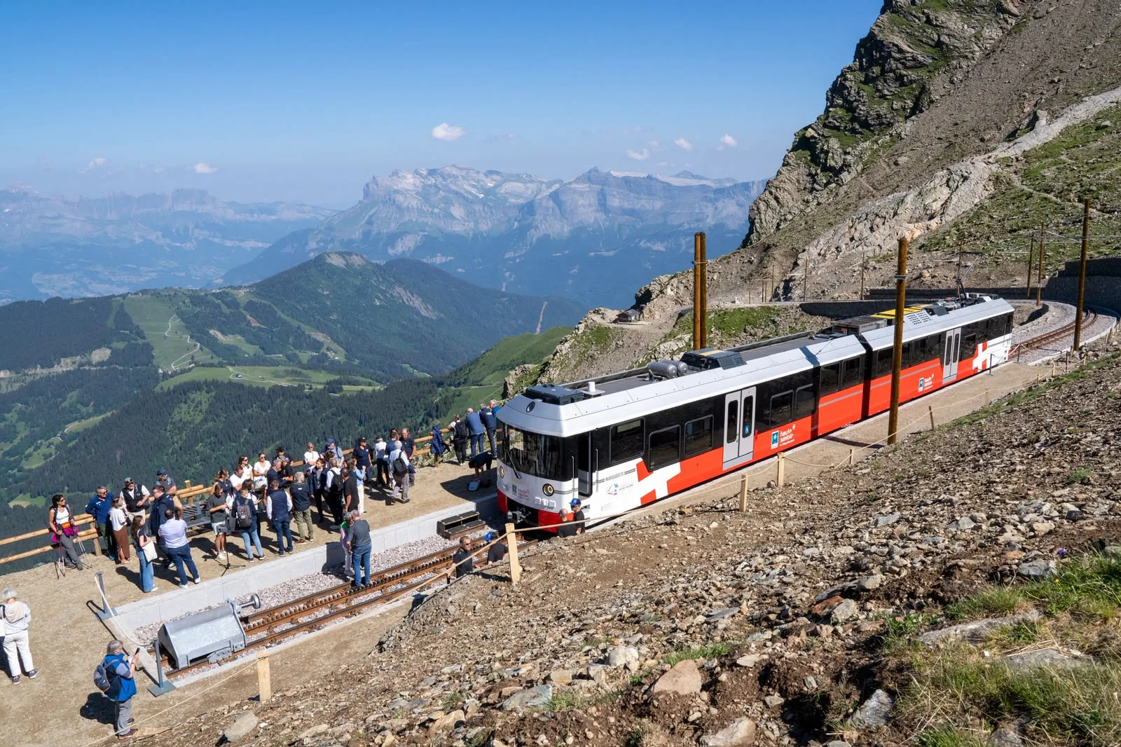 La voie du Tramway du Mont-Blanc prolongée jusqu'au Nid d'Aigle. - ©Dep 74 - M.Desbazeille