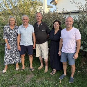 Miguel Monteiro-Braz (second en partant de la gauche) et son groupe d'opposition Miguel Monteiro-Braz, Sylviane Pignarre-Lopes, Anne Pellas, Gérard Demez et Yvan Gourbière.