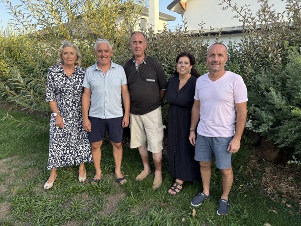 Miguel Monteiro-Braz (second en partant de la gauche) et son groupe d'opposition Miguel Monteiro-Braz, Sylviane Pignarre-Lopes, Anne Pellas, Gérard Demez et Yvan Gourbière.